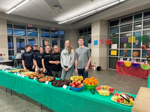 BCC youth serve breakfast for teachers at Rudder High School